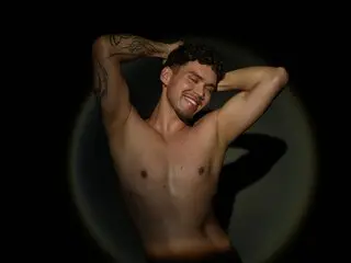 Lj camshow CurlyStars